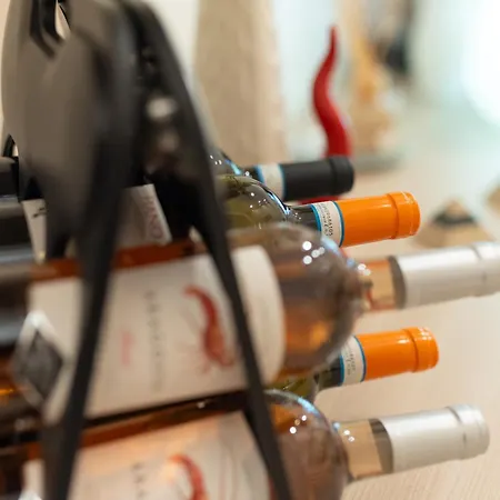 In Center - Vacation Near The Train Station & Attractions Neapel